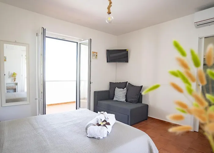 Alojamento de Acomodação e Pequeno-almoço Casa Mimi